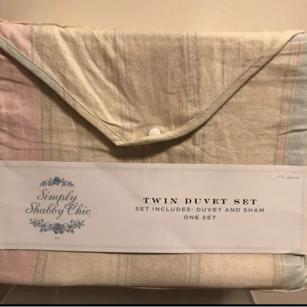 Simply Shabby Chic Twin Duvet Set + 1 Sham